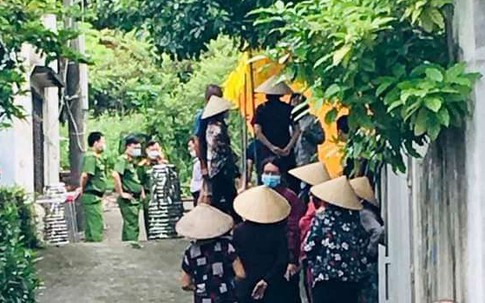 Nghi vấn, con trai mắc bệnh thần kinh sát hại mẹ đẻ rồi bỏ trốn