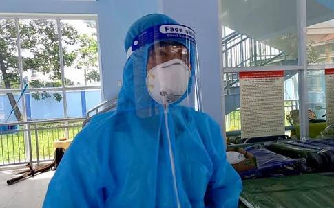 Xúc động bác sĩ quân đội nghỉ hưu xung phong chăm sóc bệnh nhân nhiễm COVID-19