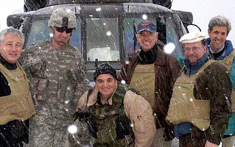 'Ân nhân cứu mạng' ông Biden trong trận bão tuyết kinh hoàng bị bỏ rơi tại Afghanistan: Van xin Mỹ mở đường sống