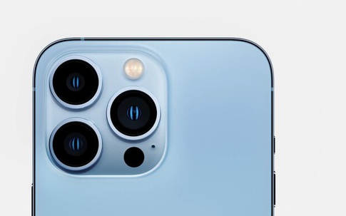 Sốc với giá iPhone 13 tại Việt Nam