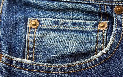 99% người mặc quần jean không biết cái túi phụ nhỏ xíu ở quần jean có tác dụng gì?
