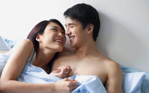 Đang 'ân ái' nồng nhiệt bỗng chồng dừng lại đột ngột, cô vợ có pha xử lý đẳng cấp