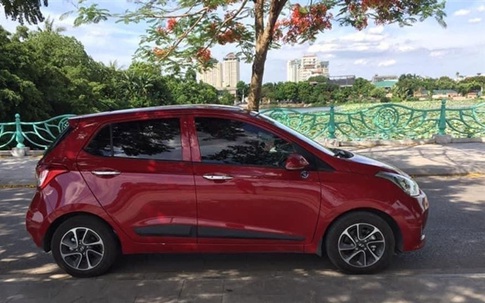 'Treo xe' hàng tháng trời, tài xế Grab ngậm ngùi rao bán xe, lấy tiền trả nợ