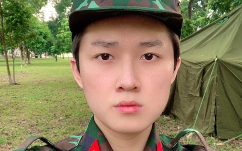 Hotboy Việt đang được giới trẻ Lào săn lùng là ai?