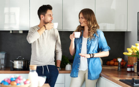 Ly hôn rồi, biết tin chồng cũ có bạn gái, tôi cả đêm nằm khóc