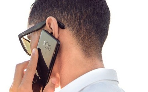 Người đàn ông mất trắng 1,6 tỉ đồng sau cú điện thoại lạ