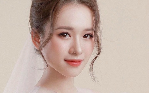 Hút hồn với vẻ đẹp của nữ sinh 2K ngành Lịch sử học