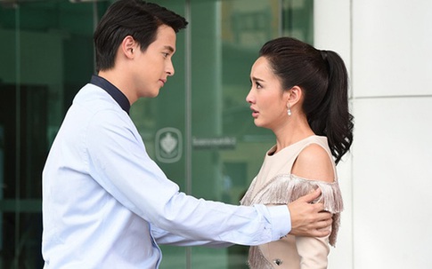 Nửa đêm bất ngờ nhận được tin nhắn 'đặt thực đơn' bữa trưa của chồng, vợ liền có màn ra tay nhanh hơn chớp khiến kẻ phản bội không thể chối cãi