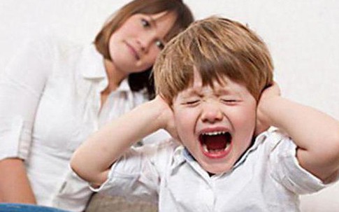 Chuyên gia tâm lý: Càng mắng con càng phản nghịch, chỉ vì cha mẹ quên không nói 1 câu này!
