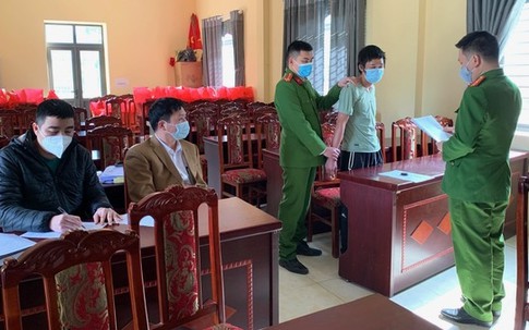 Bắt kẻ dùng dao thái chuối chém em dâu