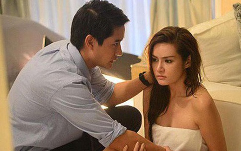 "Giữa cơm và phở, em chọn món nào..."