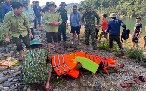 Trạm phó khu dự trữ thiên nhiên bị nước cuốn khi đi tuần 