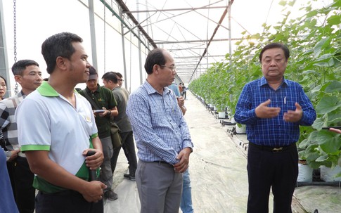 Bộ trưởng Bộ Nông nghiệp và Phát triển Nông thôn thăm nông trường WinEco Củ Chi