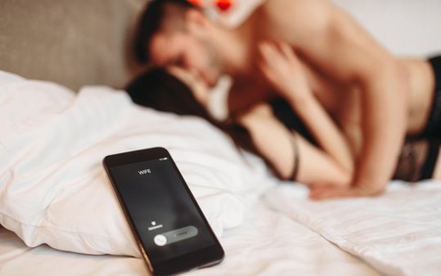 Quyết không ly hôn người vợ phản bội vì "không muốn thấy họ hạnh phúc"