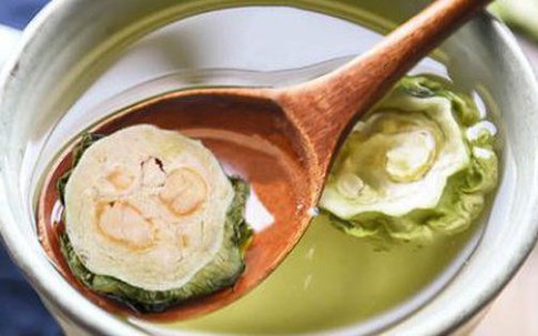 Giảm cân, hạ đường huyết nhờ thêm thứ này vào nước nóng uống mỗi ngày