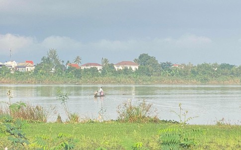Phát hiện thi thể nam giới nổi trên sông ở Thừa Thiên Huế