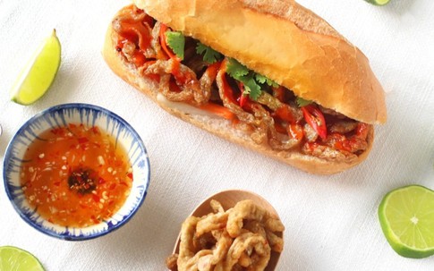 Cầm 2 triệu mở xe bánh mì, chàng trai bán cả triệu ổ bánh mỗi tháng