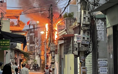 Hải Phòng: Cháy lớn nghi do nổ bình gas