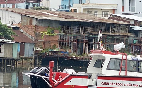 Người phụ nữ ở TP.HCM mất tích dưới kênh Đôi