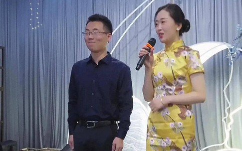Chàng trai giấu tuổi, cãi lời bố mẹ quyết cưới bạn gái hơn 12 tuổi