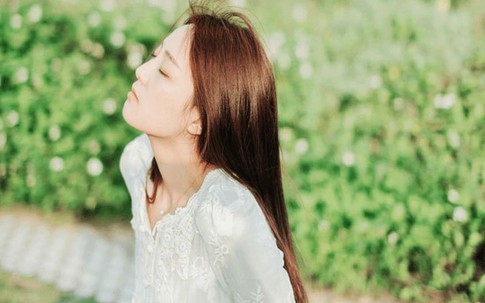Phụ nữ thật lòng yêu ai thì rất khó che giấu, vì 3 biểu hiện này