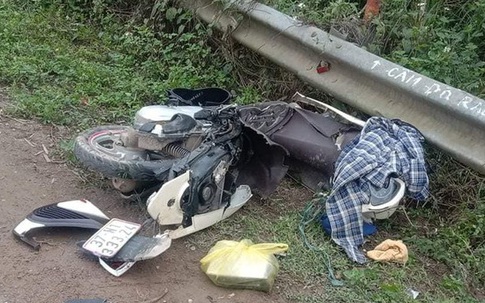 Nghệ An: Hai chị em ruột thương vong khi va chạm với xe tải