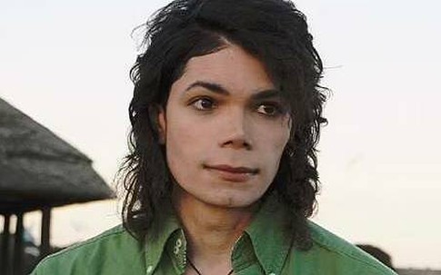 'Bản sao' Michael Jackson tuyên bố không phẫu thuật