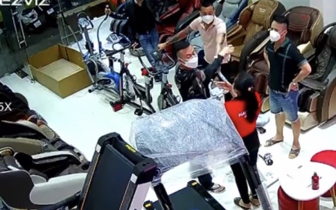 Lộ nguyên nhân khiến chủ cửa hàng ở Huế bị đánh nhập viện