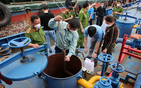 Nghệ An: Phát hiện 1 triệu lít xăng dầu không rõ nguồn gốc


