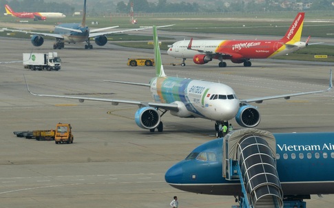 Hãng bay Việt ráo tiết tìm phi công, bạo chi 300 triệu đồng/tháng