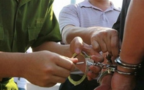 "Nổ" là cháu Bí thư Tỉnh ủy, nhận 11,6 tỉ đồng "chạy" dự án