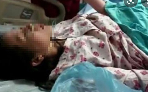 Trước khi lên bàn đẻ, sản phụ nhét vào tay bác sĩ mẩu giấy tiết lộ sự thật khủng khiếp về nhà chồng