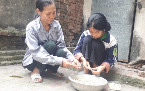 MS 748: Hoàn cảnh đáng thương của bé gái học giỏi sớm mồ côi bố, mẹ mang bệnh nặng