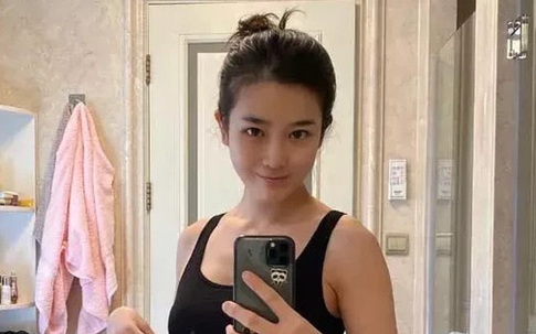 Thấy vợ cũ thân thiết với mẹ mình, chồng "tưởng bở" liền đề nghị hàn gắn nhưng chỉ nghe 5 từ cô nói mà anh đỏ mặt ngượng