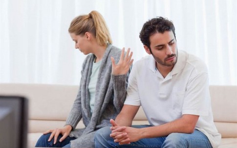 Ngột ngạt trong mối tình bị giam cầm