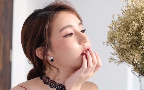 Đang nấu ăn thì con trai 2 tuổi đưa cho tôi một món đồ chơi, nhìn mà tôi điêu đứng và quyết định đuổi em chồng ra khỏi nhà