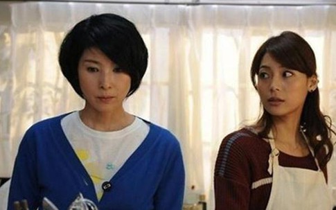 Chưa buông đũa đã bị nhắc rửa bát, con dâu hành động khiến mẹ chồng ái ngại