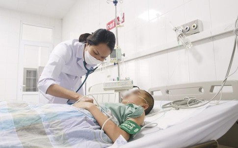 Bé trai 13 tuổi bị đột quỵ não