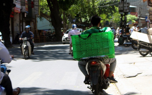 Bài viết về tương lai của cậu bé 9 tuổi khiến dân mạng "dở khóc dở cười" vì pha "quay xe" cực gắt