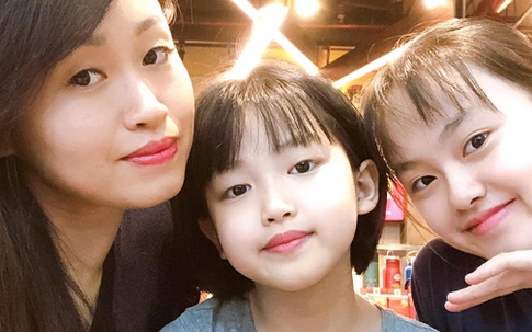 Dạy con theo kiểu Nhật, Do Thái, hay Mỹ là tốt nhất? Bà mẹ Hà Nội trả lời bằng 2 TỪ, nhìn sang các con của chị ai cũng khen