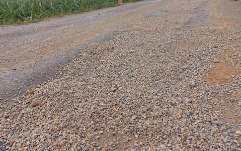 Thanh Hoá: Tuyến đường 131 tỷ chưa bàn giao đã xuống cấp nghiêm trọng