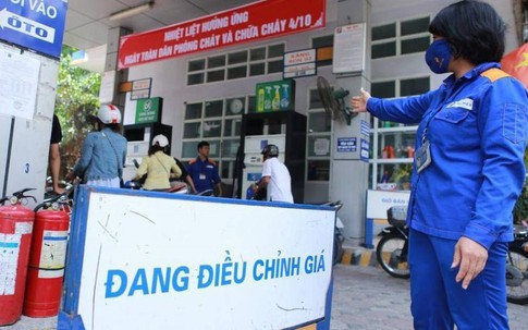 Xăng dầu tiếp tục tăng giá, chạm ngưỡng 31.578 đồng/lít 