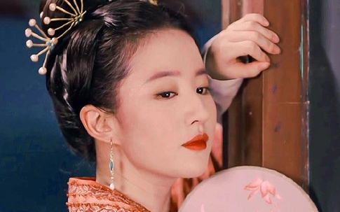 Người đàn ông đặc biệt trong đời Lưu Diệc Phi