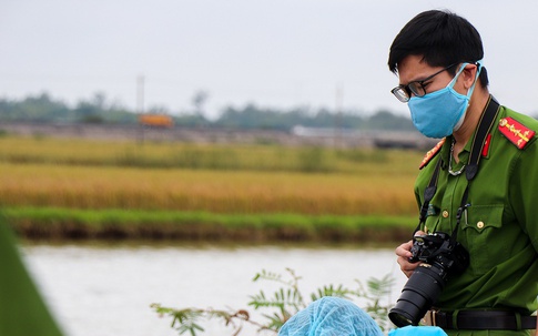 Thi thể nam giới bị buộc trong bao tải, 2 tay quấn băng dính
