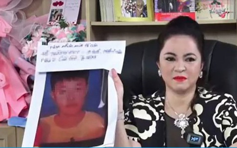 Công an TP.HCM làm việc với êkip hỗ trợ bà Nguyễn Phương Hằng livestream