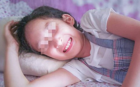 Con gái 7 tuổi dậy thì sớm, mẹ chia sẻ 3 sai lầm cần từ bỏ sớm để "cứu con"