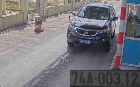 Vụ xe biển xanh không chịu nộp tiền qua trạm thu phí: Người trong cuộc lên tiếng