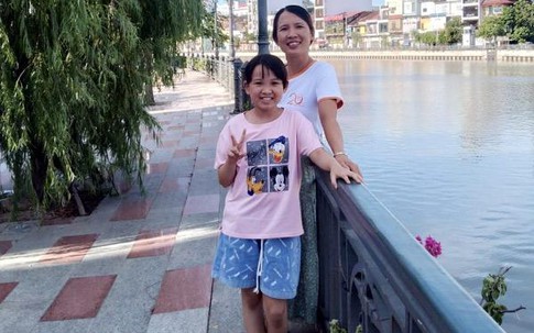 Chi tiêu 'thời bão giá': Mua sắm tối giản, thư giãn tại nhà