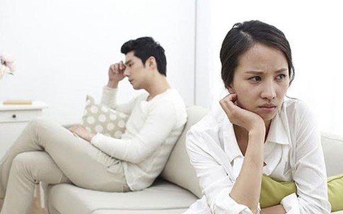 Mệt mỏi vì vợ hay giận dỗi chồng một cách vô cớ