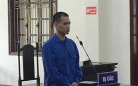 Gã nhân tình dùng roi điện dí vào người yêu